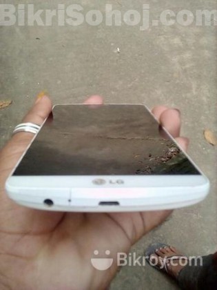 LG 3gb ram...32gb rom (Used)